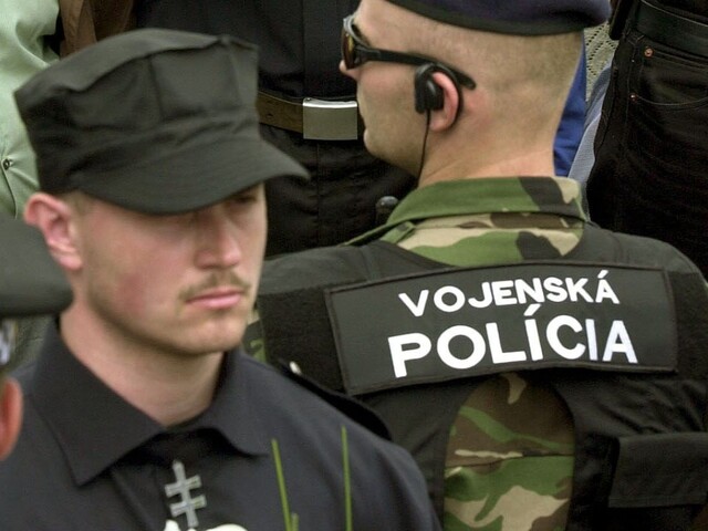 Vieme, čo sú oni zač. Politici reagujú na odsúdenie Kotlebu