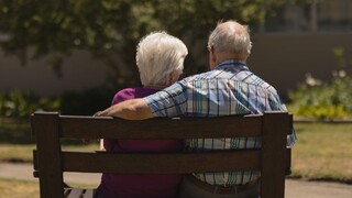 Dôchodok podľa toho, koľko sa dožívame? Pripravujú zmeny
