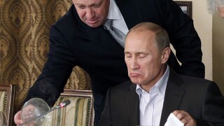 Putinov kuchár je na čiernom zozname. Zrejme vlastní aj armádu