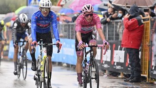 Cyklisti na Giro d'Italia možno nedorazia do plánovaného cieľa