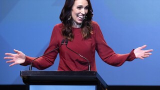 Nový Zéland si volil parlament, s náskokom vyhrala Ardernová