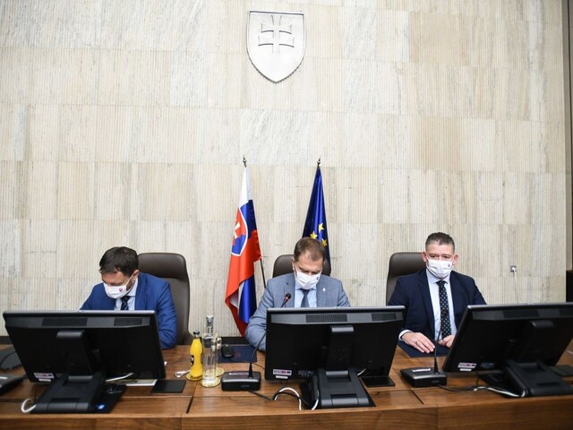 Celoplošným testovaním poverili ozbrojené sily. Zverejnili detaily