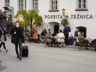V Slovinsku vyhlásili núdzový stav aj zákaz nočného vychádzania
