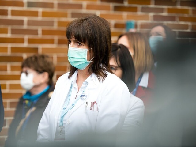 Pribudli stovky nakazených, hospitalizovaných je vyše 600 ľudí