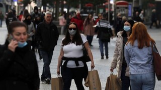 Vláda nenariadila zatvoriť obchody, podnikatelia hovoria o chaose