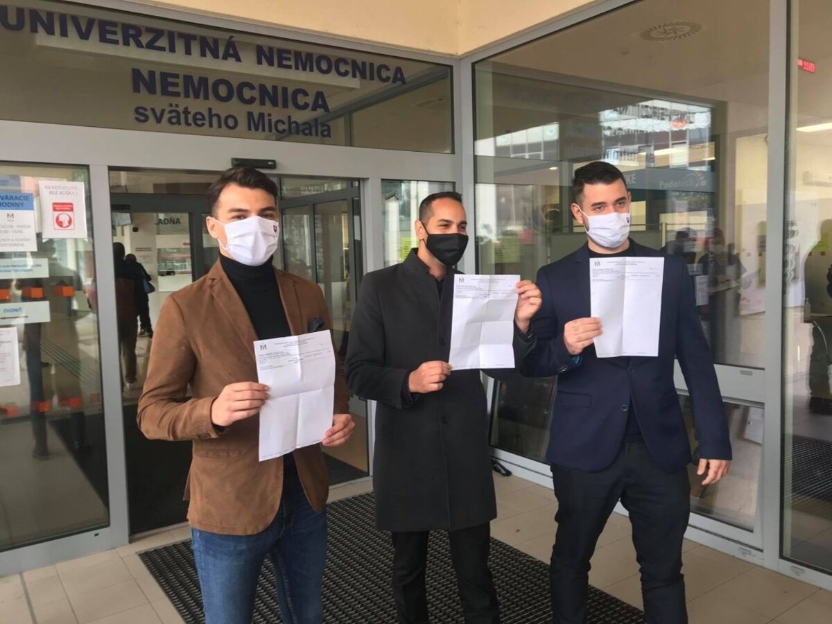 Testovanie poslancov odhalilo niekoľko pozitívnych prípadov