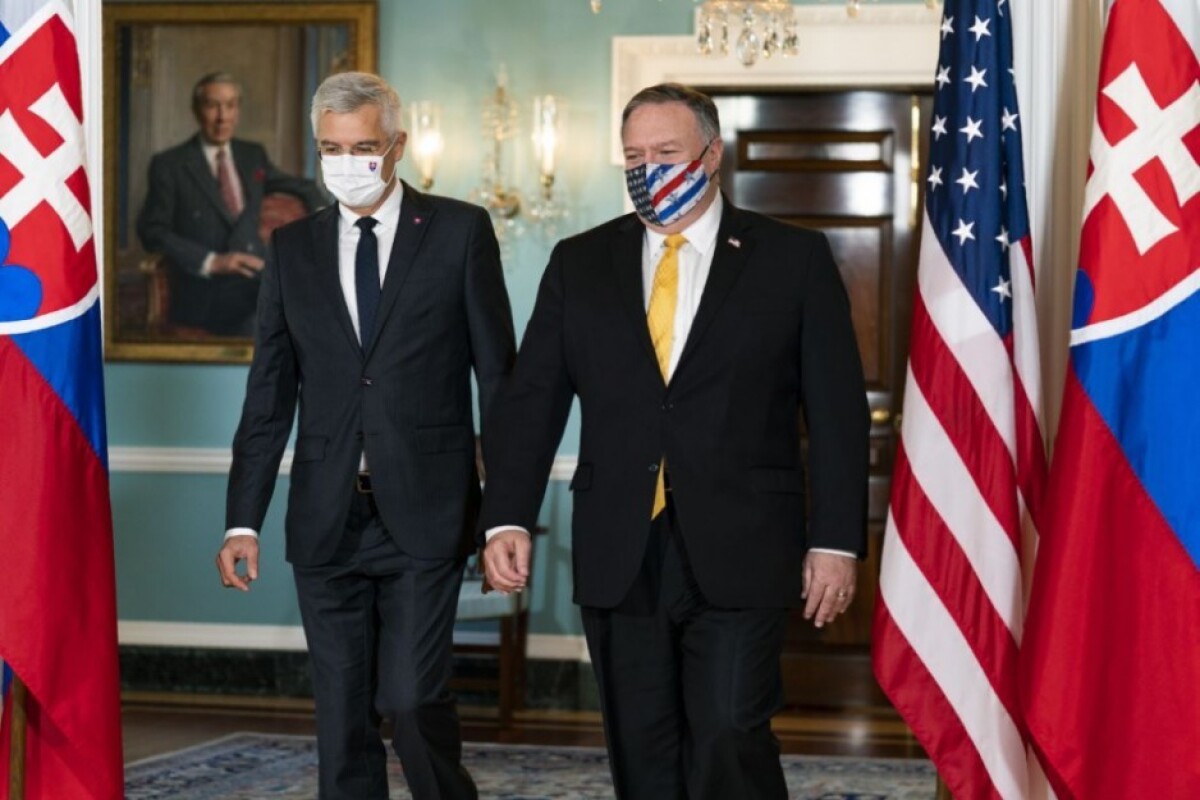 us-slovakia-00369-fa27957d02fa4e03b38709780cbd63ff-1_28667f2f.jpg