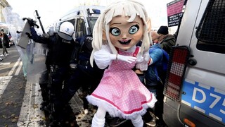 Protesty neutíchajú, Poliakom sa nepáči zmena pri potratoch