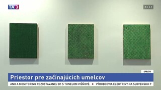 Priestor začínajúcim umelcom ponúka klub pomocou štipendia