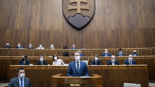 Viacerí poslanci sú nakazení, rokovanie sa NR SR zrejme odkladá