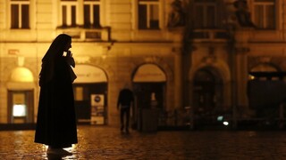 V Česku odhalili vyše 15 000 nakazených, denne pribúda sto obetí