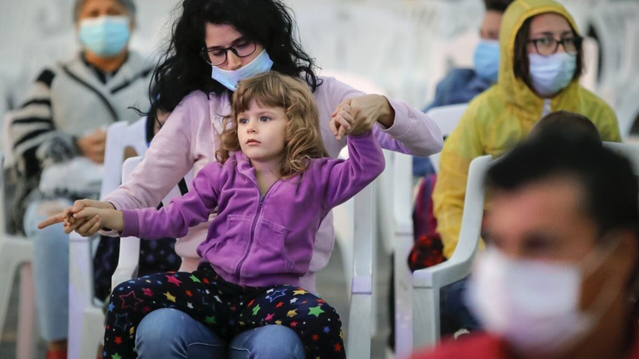 Opäť zavedú pandemický rodičovský príspevok. Kto má nárok?