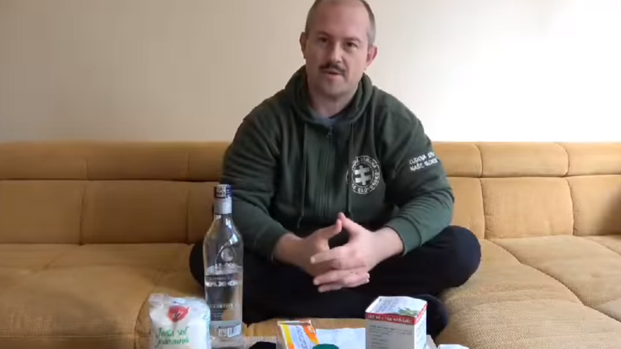Vodka a kvapky? Kotlebov liek na vírus podľa odborníkov nefunguje