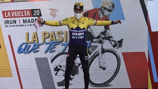 Víťazom ôsmej etapy sa stal Roglič, za ním finišoval Carapaz