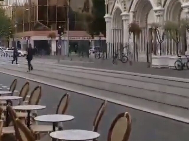 Pri kostole v Nice útočil ozbrojenec, jednej z obetí odsekol hlavu