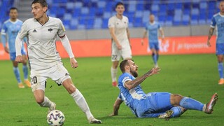 Slovan doma zaváhal, Trenčín sa dočkal druhej ligovej výhry