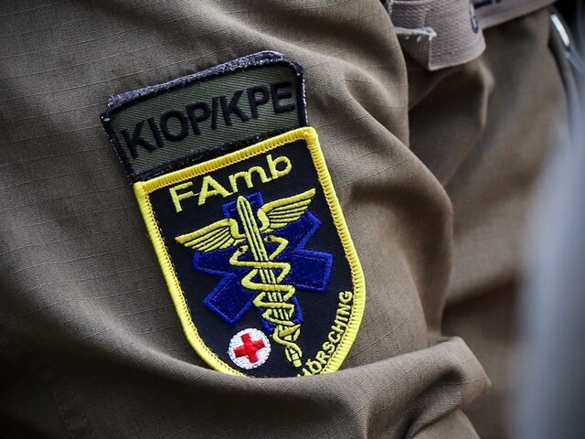 Mladík pri testovaní odpadol, zachraňovali ho rakúski vojenskí lekári