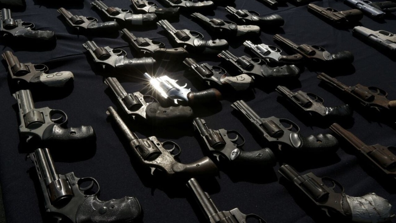 Od novembra platí zbraňová amnestia. Čo to znamená?