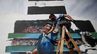 Maradonu, ktorý oslávil životné jubileum, museli hospitalizovať