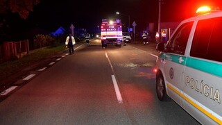 Mladík zapíjal svoj negatívny test a sadol za volant. Skončil zle