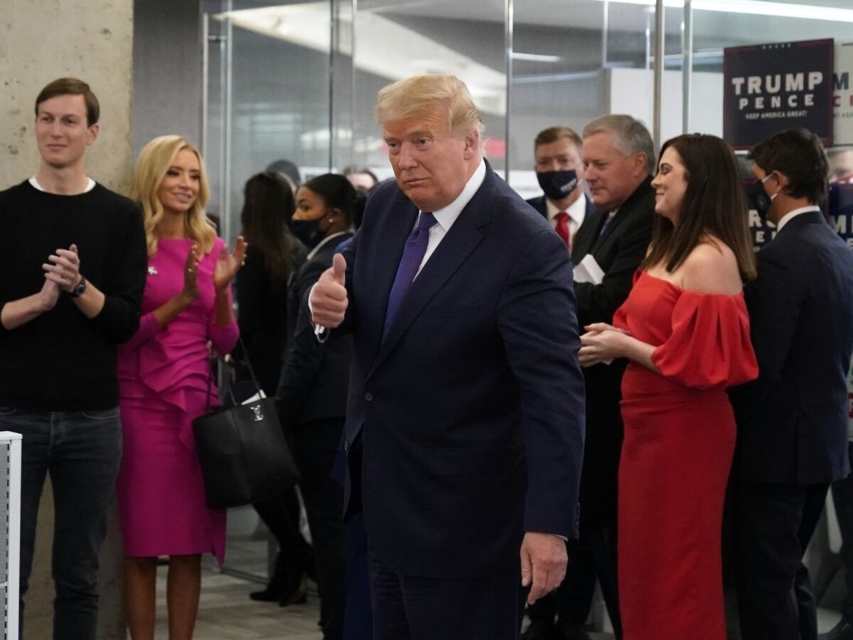 Trumpovi sa nepáči verdikt súdu, sčítavanie hlasov chce napadnúť