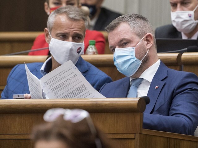 Pellegrini vidí pri testovaní nejasnosti. Kde vláda dospela k 0,7 %?