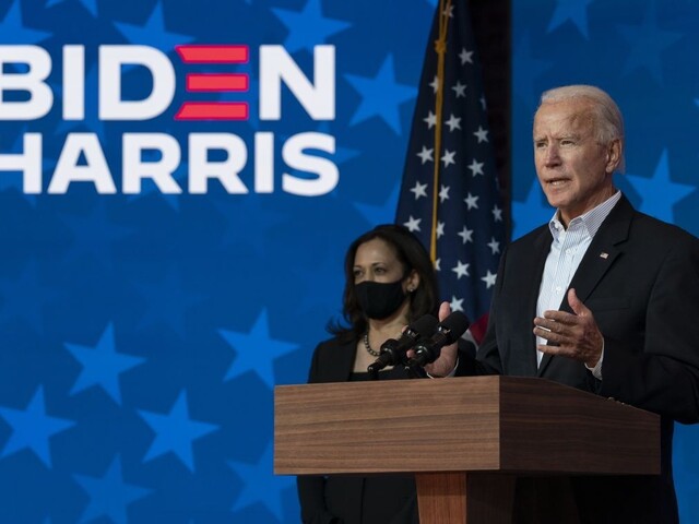 Biden vedie v Pensylvánii, v štáte Georgia prepočítajú hlasy
