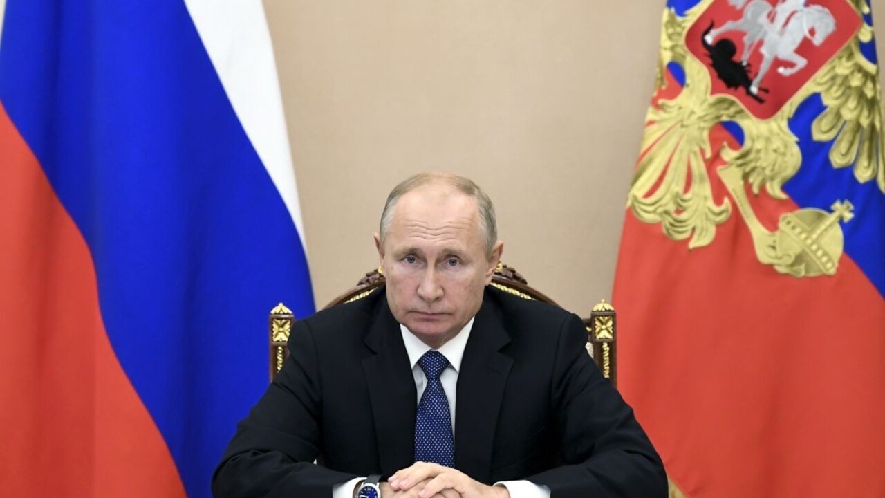 Putin dostal vírus pod kontrolu, šíri sa webom. Nie je to pravda