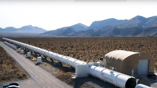 Ľudia sa prvý raz viezli hyperloopom. Takto to vyzeralo