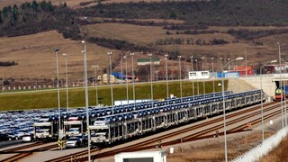 Viac vyvážame ako dovážame, vývoz rástol už štvrtý mesiac po sebe