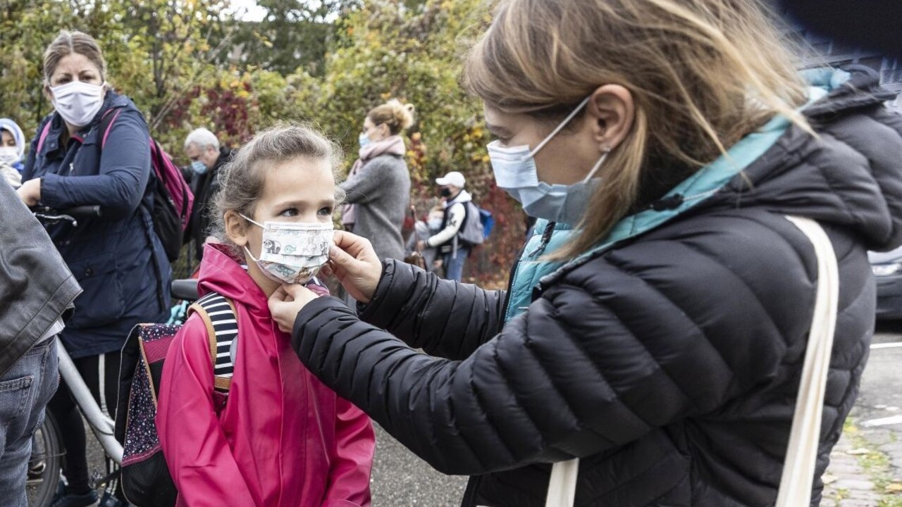 Nehádžte deti cez bránu! Pandémia priniesla i neobvyklé problémy