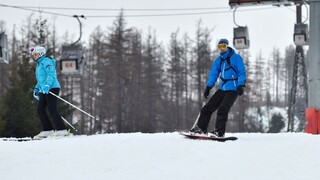 Tatranské testovanie dovolenkárov. Budú odbery robiť v rezortoch?