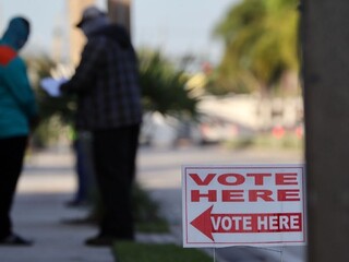 Vysvetlili, prečo Trump uspel u hispánskych voličov na Floride