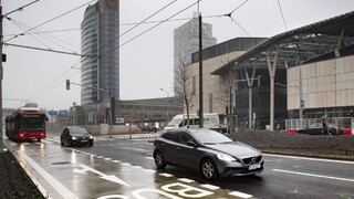 Otvorili Nivy, kľúčovú bratislavskú ulicu. Takto to tam vyzerá