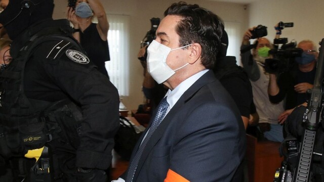 Pre kontakty s Kočnerom prišiel o funkciu prvý prokurátor