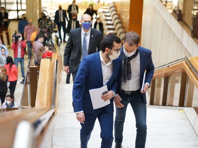 Rokovanie vlády aj o nákupe antigénových testov na Covid-19