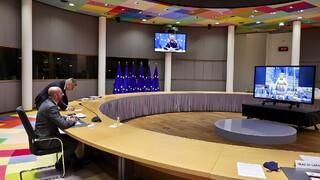 Poľsko a Maďarsko zablokovali rozpočet, lídri EÚ spor nevyriešili