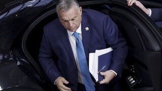 Orbán posilňuje obranu. Plánuje veľké nákupy od USA a Nórov