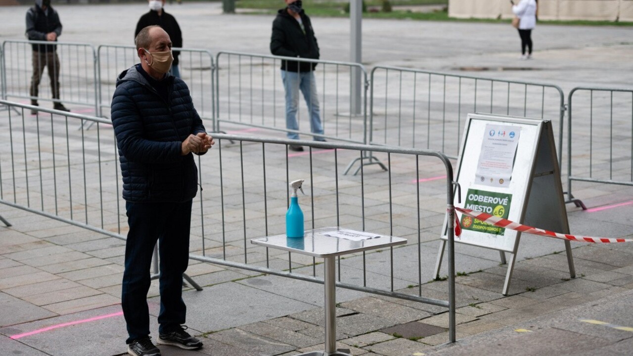 O výsledkoch testovania chodia falošné maily. Kto je za tým?