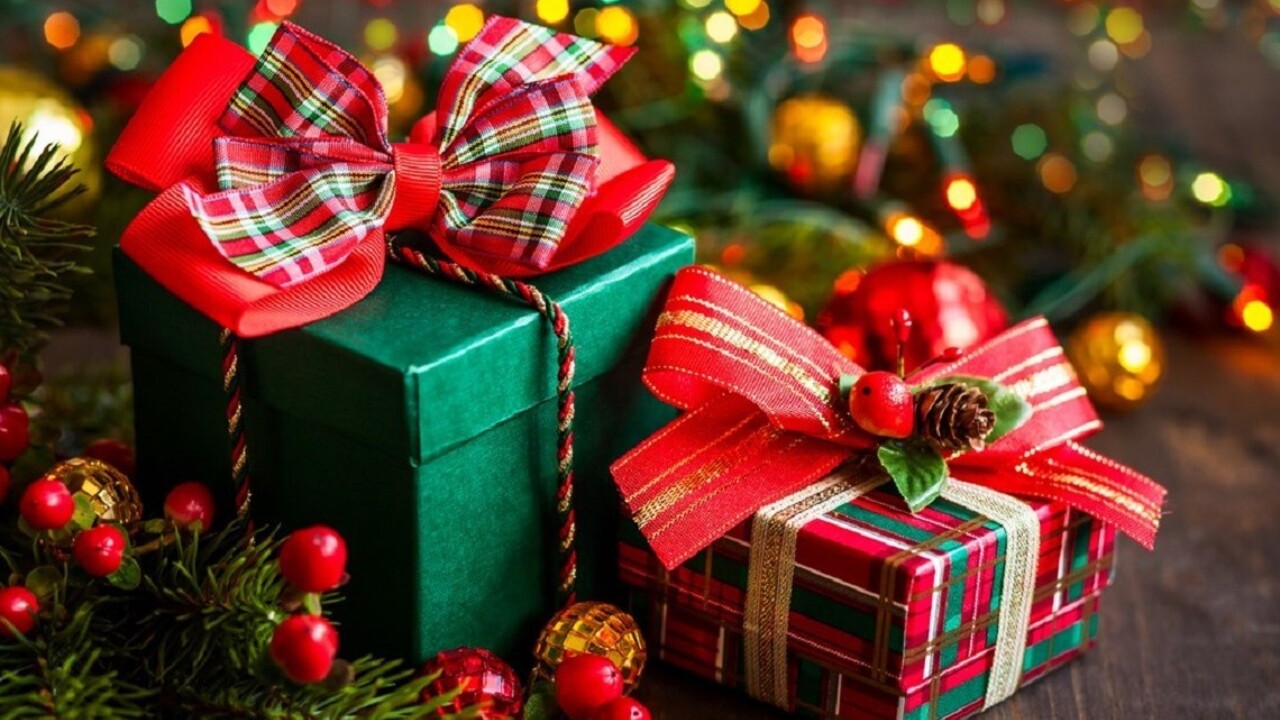 Vyberte si tento rok vianočné darčeky bezpečne, bez stresu a zhonu z pohodlia svojho domu