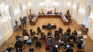 Kedy spoznáme nového šéfa GP? Termín sa môže posunúť