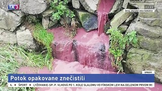 Potok v obci sa zafarbil na ružovo, po vinníkovi pátra polícia