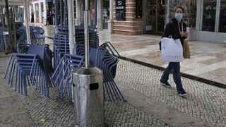 Dlh bude rekordný. Kríza vystaví účet za správanie v dobrých časoch