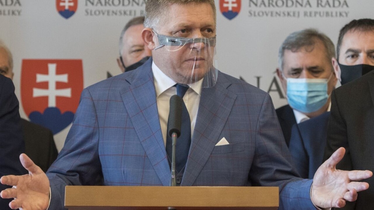 Vláda ohrozuje čerpanie miliárd z EÚ, tvrdí Fico. Žiada plán