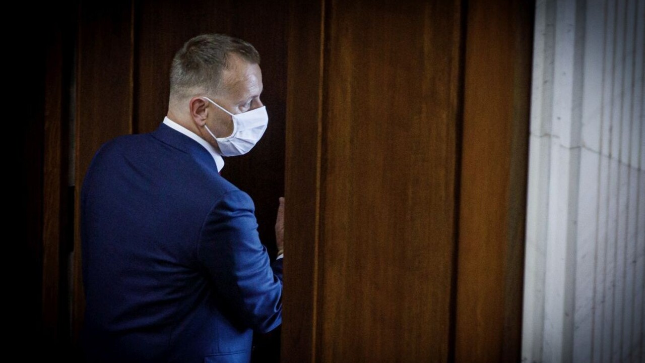Bolo to porušenie pravidiel, priznali po koaličnej rade u Kollára