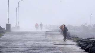 Indiu ohrozuje cyklón. Živel sprevádza silný dážď aj víchrica