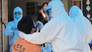 Južná Kórea bojuje s treťou vlnou, pribúdajú stovky nakazených