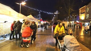 Vianočné trhy sú dilemou miest, niektoré chcú s rozhodnutím počkať