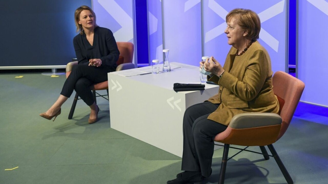 Musíme byť veľmi opatrní. Merkelová varovala pred treťou vlnou