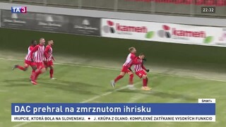 DAC premrhal šancu dostať sa na čelo, Nitra je bez trénera